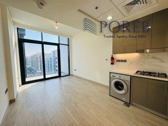 Bachelor 1BR on Top Flr - Below Market Price