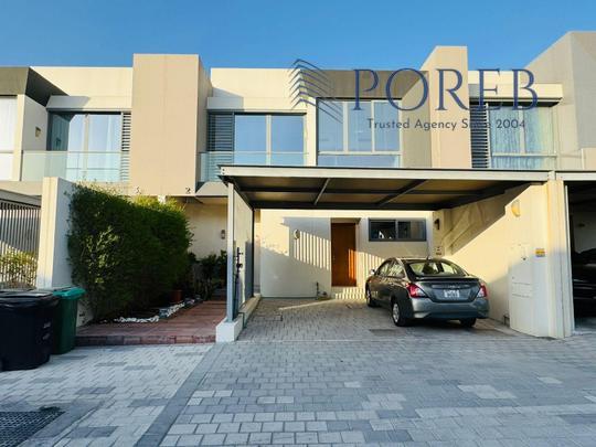 3 BR Townhouse Beside Gate 2 | 4 cheques