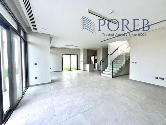 Single Row I Huge Plot Area | Corner Unit